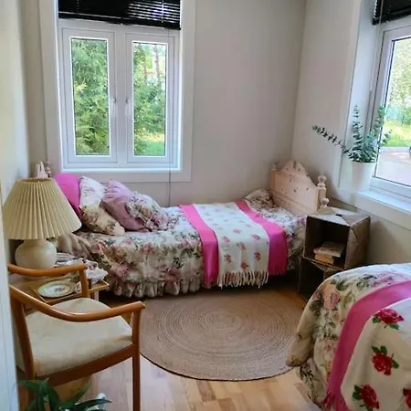 With An Outdoor Master Bedroom And Double Bedroom In The Main * Tønsberg