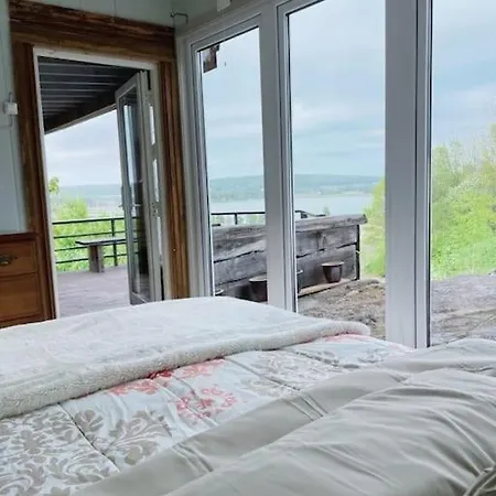 Vakantiehuis With An Outdoor Master Bedroom And Double Bedroom In The Main